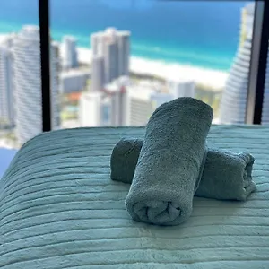  Aparthotel La Jolla Broadbeach Australia